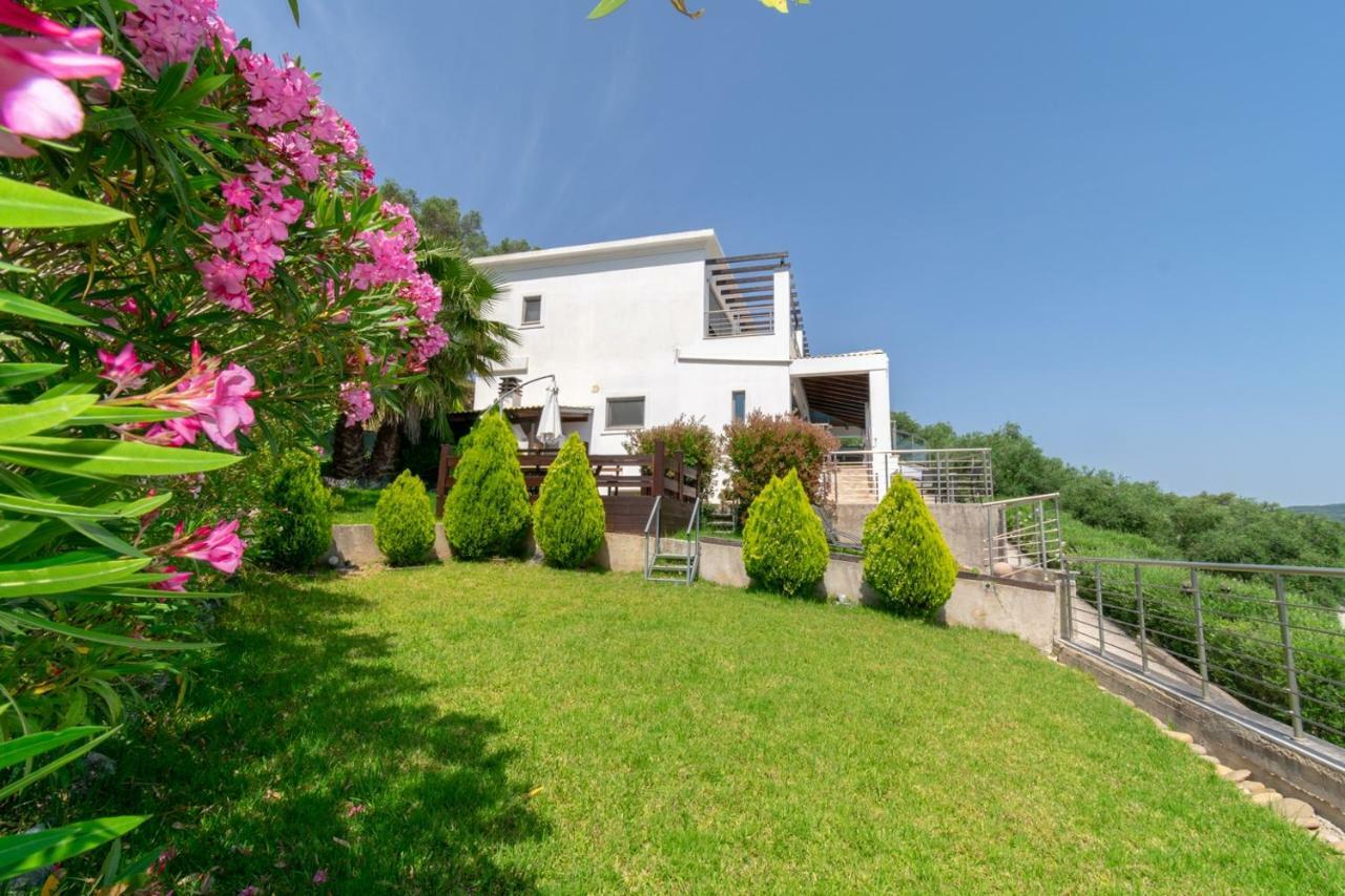 Ionian Pearl Luxury Spa Villa Mesongí Екстериор снимка
